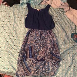 Beautiful blue sundress!